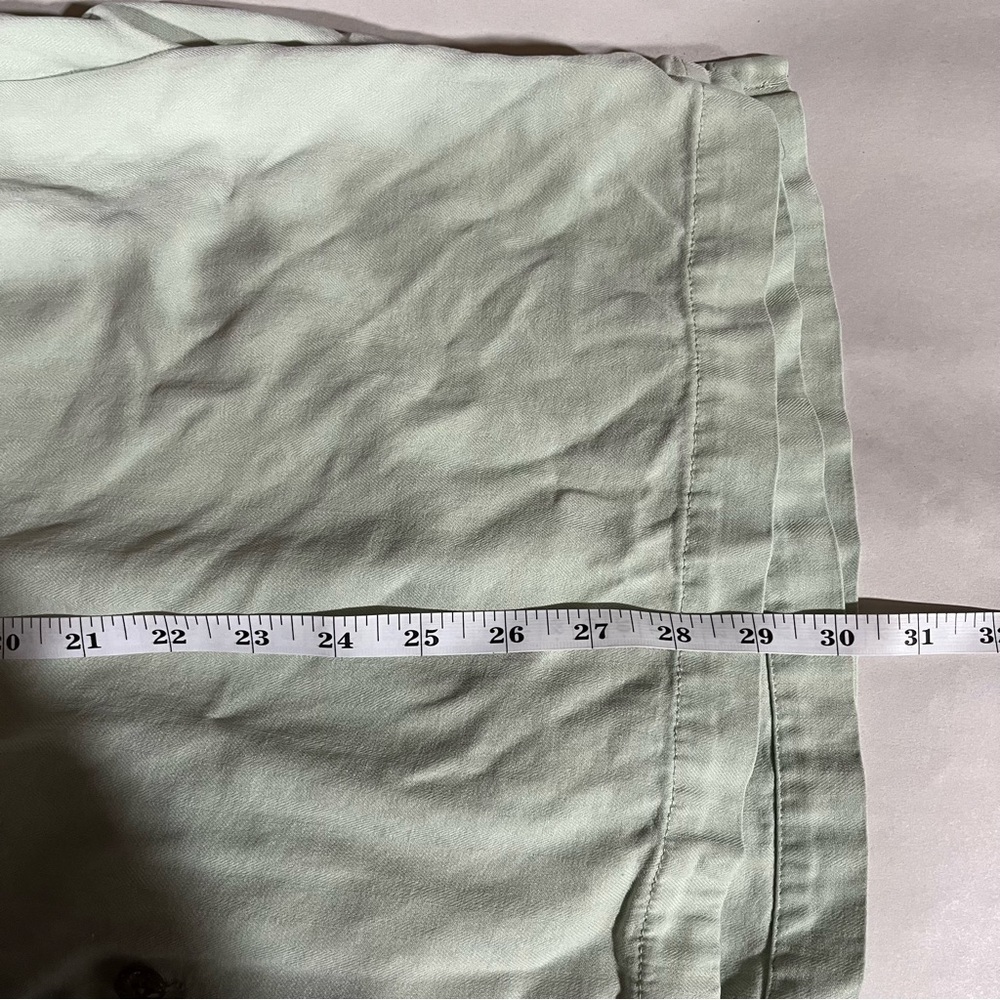 TOMMY BAHAMA ~ Men’s 100% Silk Pale Green Button Down Shirt Original Fit - Picture 8 of 8